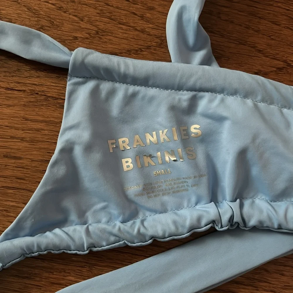 Frankie's Bikinis Willow Bikini Top Chambray size small
